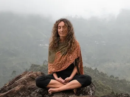 Circle Of The Arms Embodied Awareness (Body Scan)