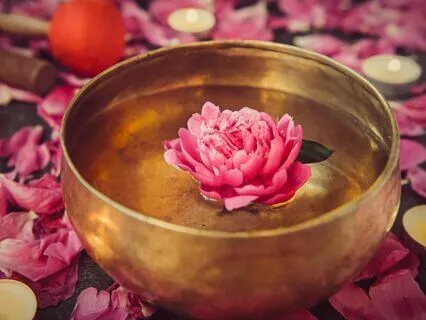 Unlock Love's Power With Heart Chakra Tibetan Singing Bowl