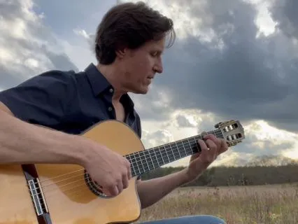 Close To Home: Healing Guitar For Relaxation And Reflection