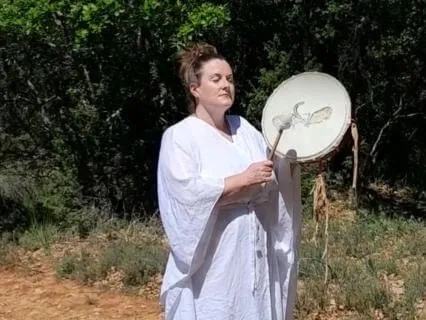 Closing Sacred Space in Irish