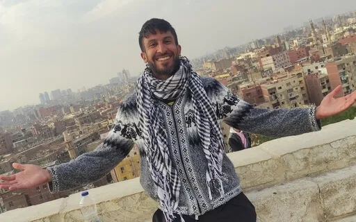 Co-Hosted W/ Mimi : Identity Crisis & Finding Meaning In Life