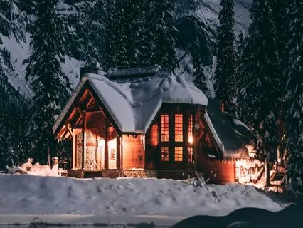 Comfy Winter Ambiance With Crackling Fire Sounds