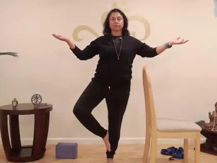 Coming Back To Center - Chair Yoga