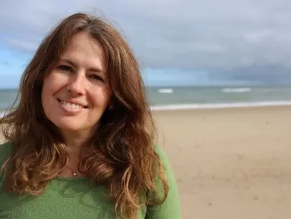 Connecting The Sacral Chakra And Throat Chakra