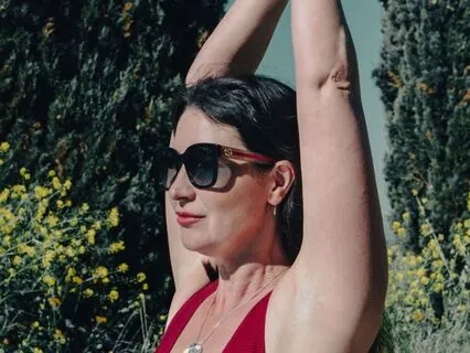 Connection Meditation: Root To Earth, Open To Sky