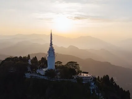 Contemplative Meditation & Discussion On The Four Noble Truths (& The Eightfold Path)