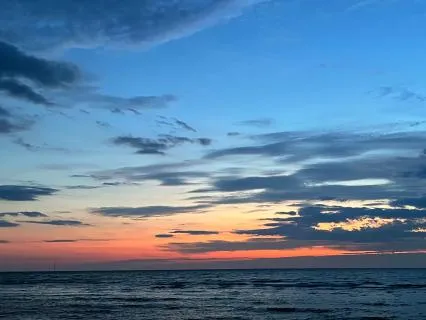 Continuous Ocean Waves: 35-Minute Deep Sleep Soundscape