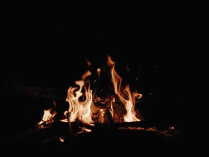 Crackling Fire For Deep Sleep – Night Campfire Ambience