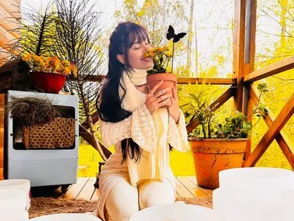 Crystal Bowls & Rain Sounds For Deep Calm