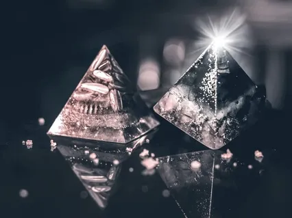 Crystal Pyramid Of Light: Healing Meditation