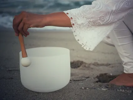 Crystal Singing Bowls & The Ocean - Light On The Water