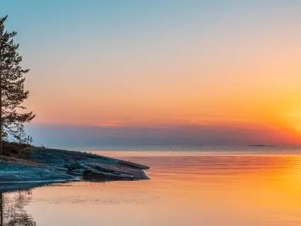 Daily Meditation: A Moment Of Stillness