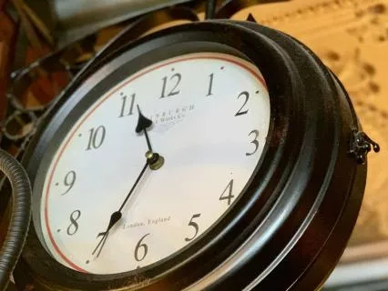 Daily Message & Reiki Flow - Tick Tock