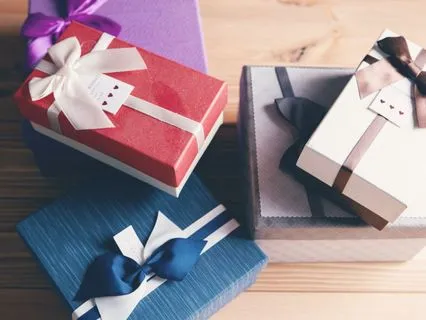 Daily Reading - Five Of Gifts (Reversed)