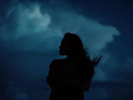 Dark Moon: Mysterious Waves