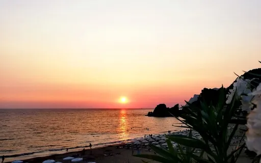 Date At The Old Dock-Extended (New Live Performance)