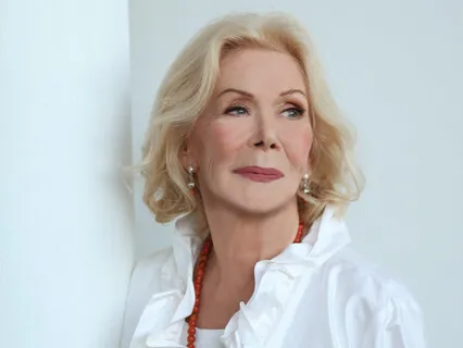 Day 13 - Trust, Louise Hay Inspired: Thoughts For 365 Days