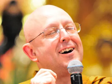 Day 135/365: 30-Minute Meditation | Ajahn Brahm