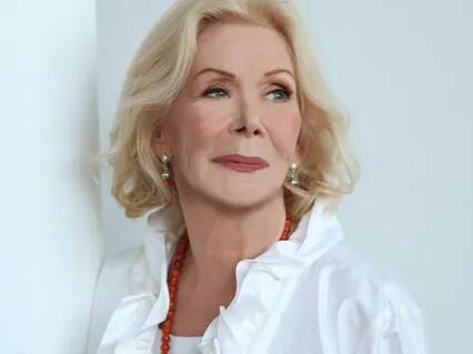 Day 17 - Creativity, Louise Hay Inspired: Thoughts For 365 Days