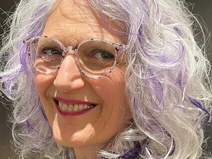 Day 18: Let Us Be Grateful To The People Who Make Us Happy