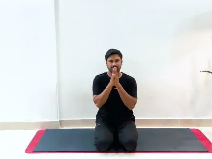 Day 9 | 10-Minute Yoga: Strengthen Your Abs & Improve Stability