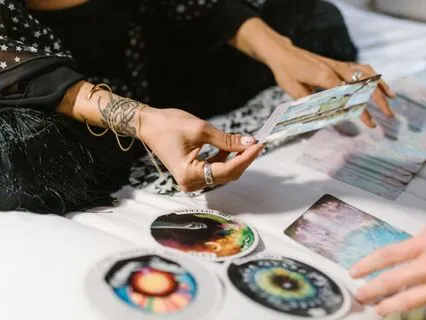 Dear Tarot Episode 1: How Can I Attract Money?