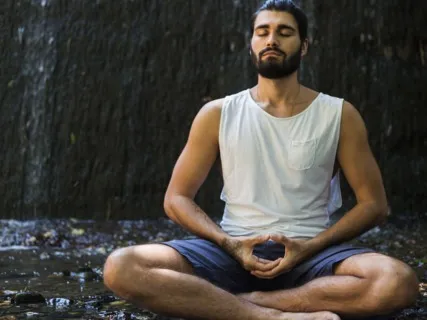 Deep Relaxation Break (4-7-8 Heart Centered Breath)