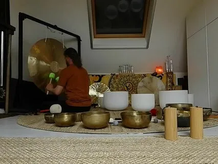 Deep Relaxation: Gong And Ocean Waves Sound Healing