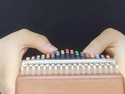 Deep Resonant Kalimba for Sleep & Relaxation (3 minutes)