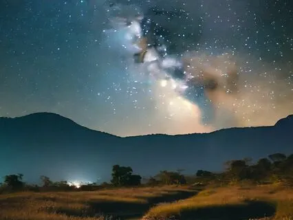 Manifesting Dreams - Piano and Binaural Beats