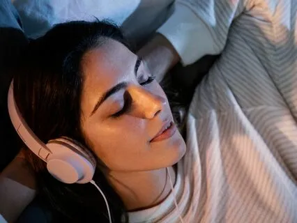 Deep Sleep Music | 0.5 Hz Binaural Beats [10 Minutes]