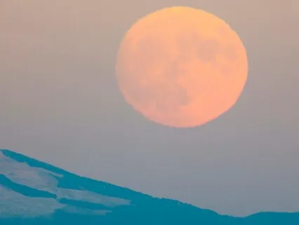 Deep Sleep - Soft Piano Music