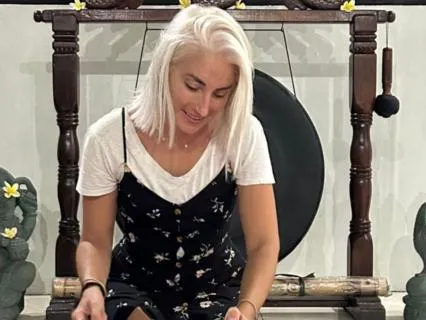 Deep Sleep Sound Bath Journey: 8-Hour Overnight Soundscape