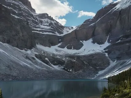 Delta Calm: Harmonious Refraction