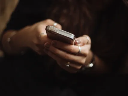 Digital Detox: Positive Affirmations For Social Media Reset