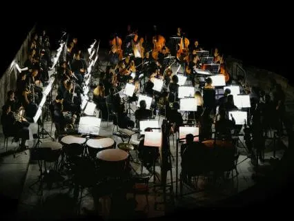 Discreet Music In C: Symphonic Sounds For Contemplation