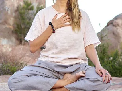 Dissolve The Edges: A 5-Minute Field Awareness Meditation