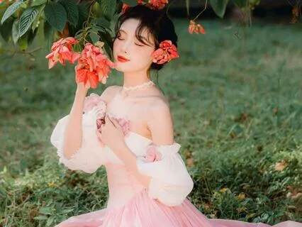 Divine Feminine Friday | The Sacred Power Within: Reflection