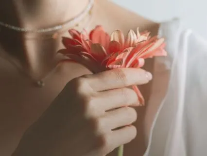 Divine Feminine Meditation For Strength, & Radiance