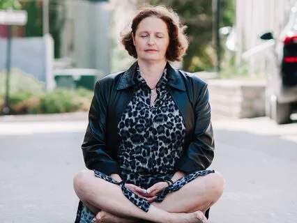 "Don't Hit The Snooze Button, Do This Instead"