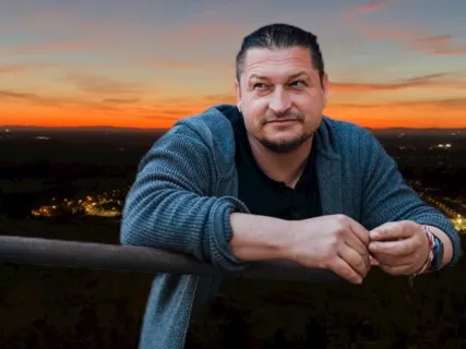 Don't Look Back (3rd Of January)