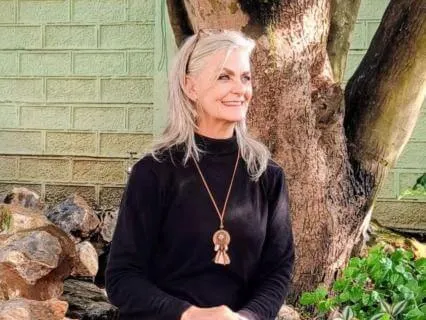 Earth Hour Meditation For Grounding And Inner Peace