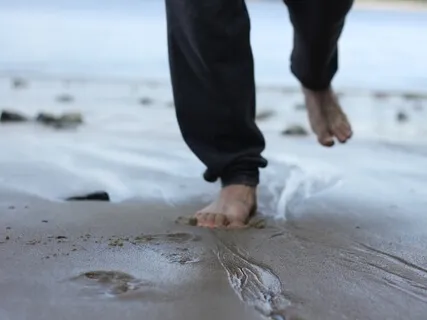 Earthing (Grounding & Healing)