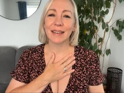 EFT Tapping: Learning To Love And Accept Yourself As You Are