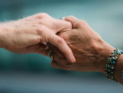 Embodied Hand Scan: Touch, Effort & Ease