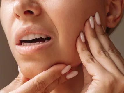 Embodied Jaw + Mouth Scan: Clenching, Holding, Letting Go