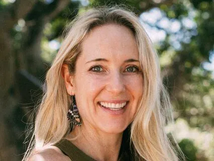 Embodying Your Wise Leader Within With Dr. Diana Hill