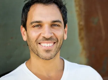 Embrace The Present Moment  - 10 Minute Daily Insight