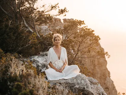 Embracing Change: Awakening Inspiration Intro & Meditation