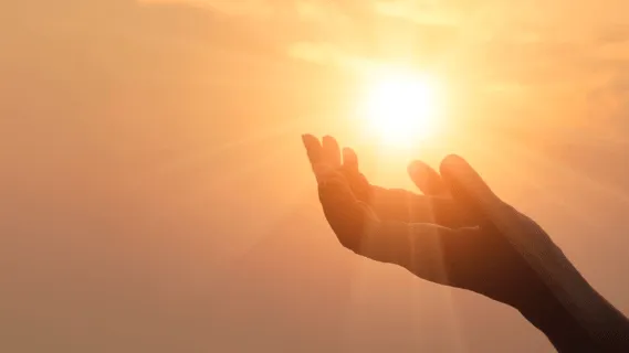 Embracing Transformation & Miracles: 528hz Solfeggio  - 60 Minute Daily Insight